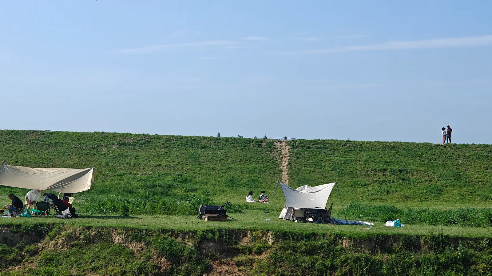 有了车就想到处去露营！！！